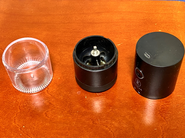 3000円台で買える電動コーヒーミル。水洗いもできて挽き方は38段階