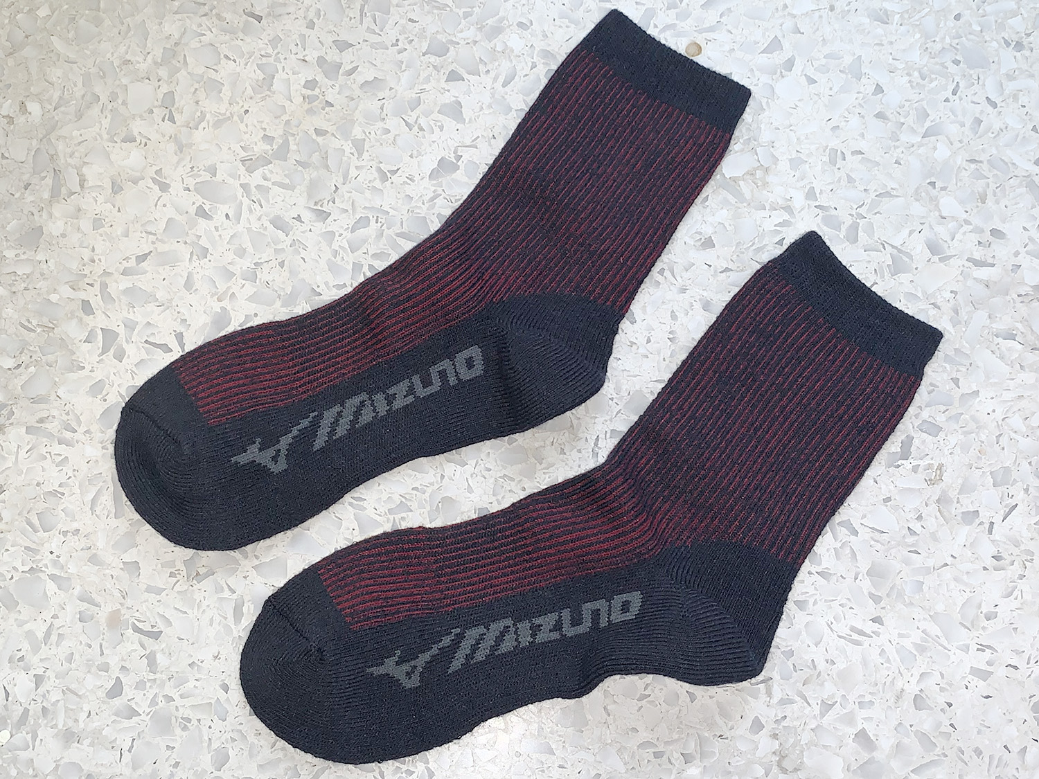蒸れを熱に変換するから足元ぽっかぽか。消臭機能付きのソックス