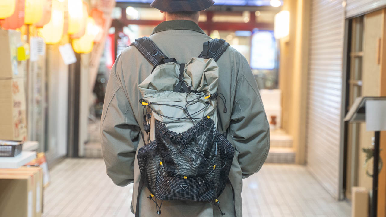 登山用のコスパ抜群リュック（しかも580g）。ガンガン街中で使ってます 