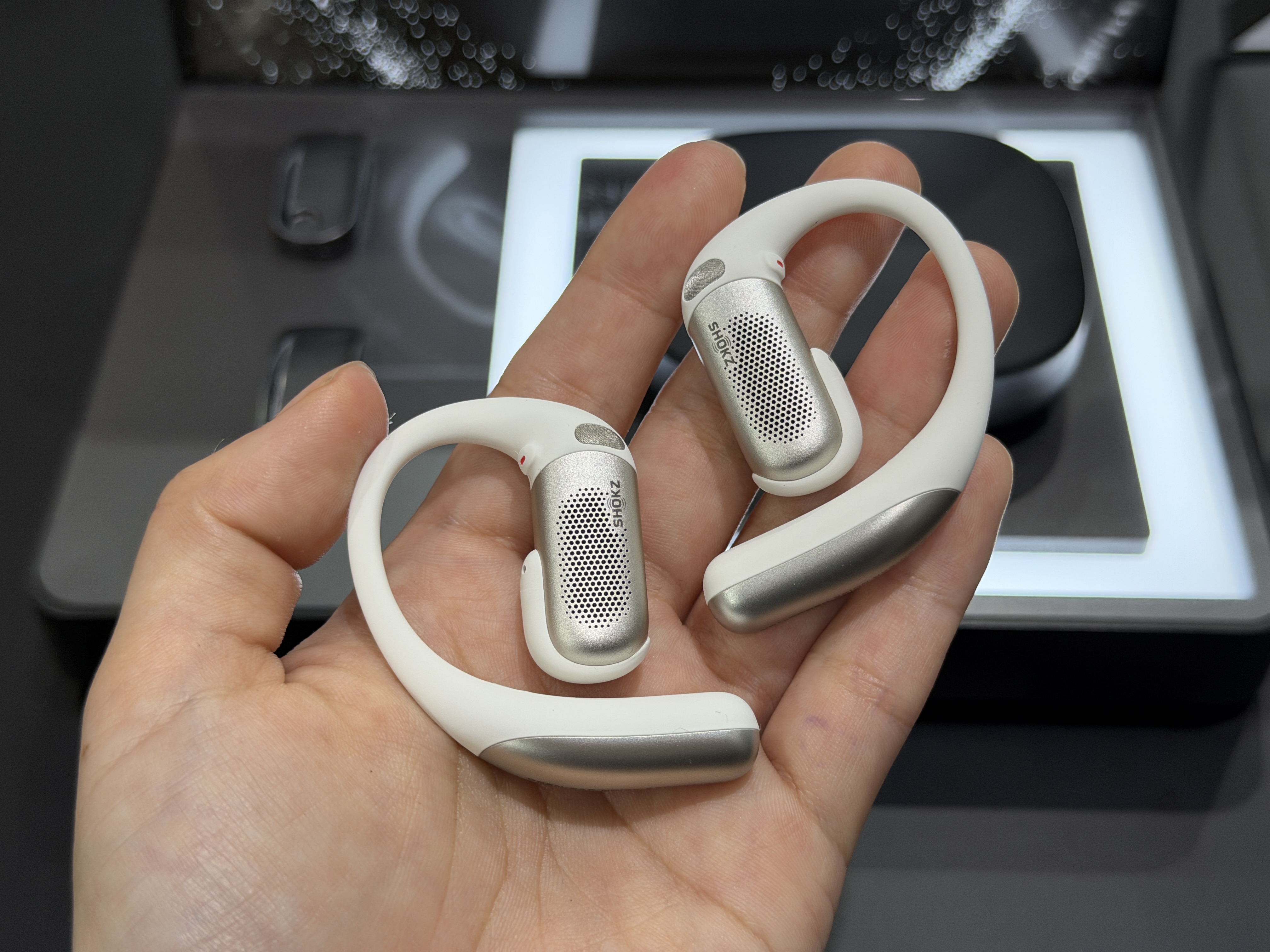 【1日使用美品】SHOKZ OpenFit Pro オープンイヤー ノイキャン IMG_0587.JPG