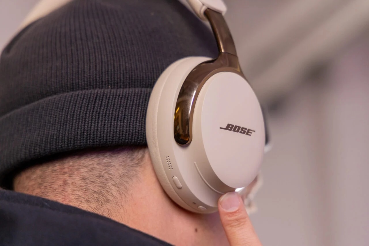 過去一激戦！ AirPods Max 2 vs. Bose QuietComfort Ultra Headphones