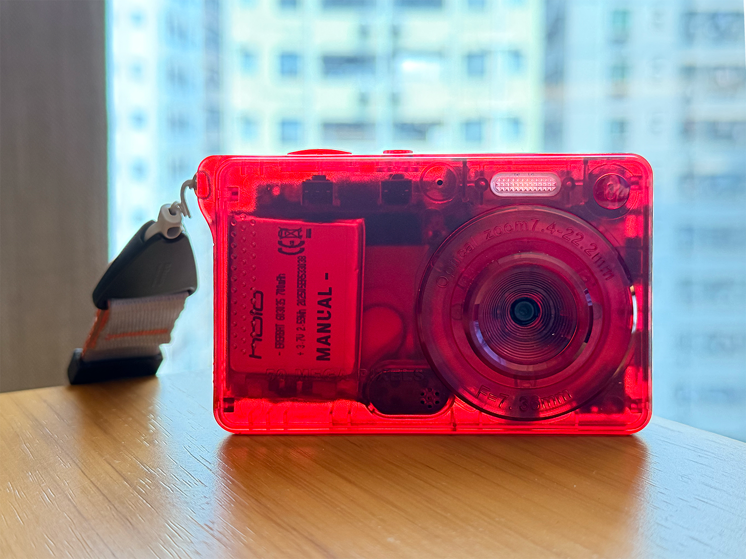 holo コンパクトデジタルカメラ クリア Y2Kなカメラ「Holo Digital Camera」を個人輸入して、中国を撮ってきた