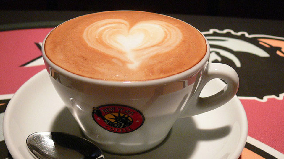 1日にコーヒーを何杯も飲む人は特定のガンになるリスクが減る!?