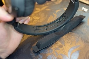 120221headphone_addmorecushion.jpg