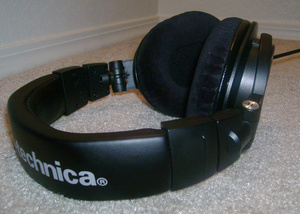 120221headphone_replacepleather.jpg