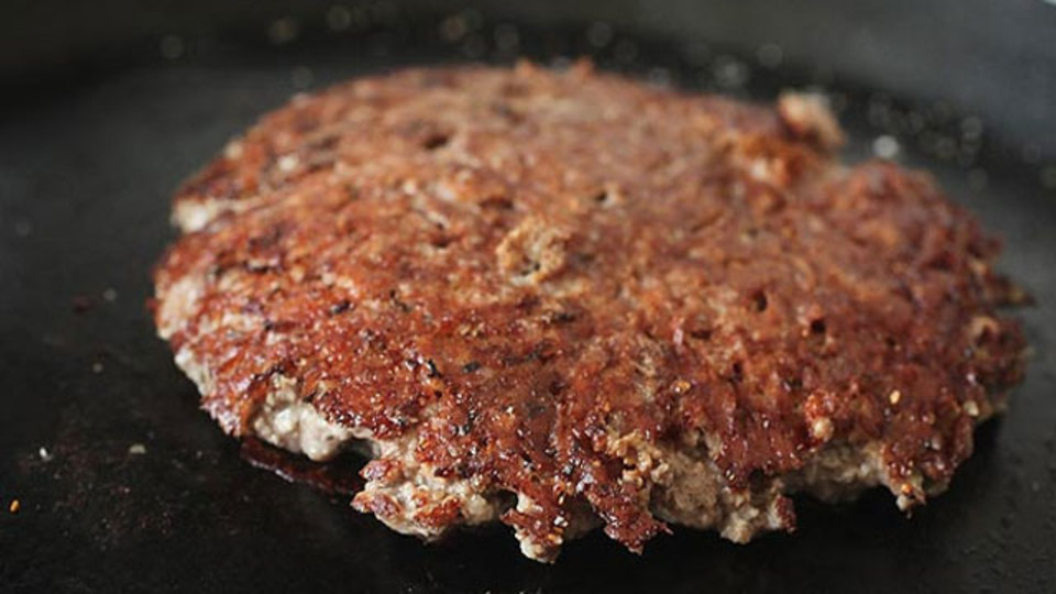 新常識?! 「つぶしハンバーグ」をカリッとおいしく焼く3つのポイント