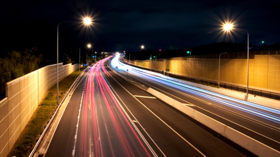 走行車線と追越車線は結局どっちがスムーズ?【検証しました】
