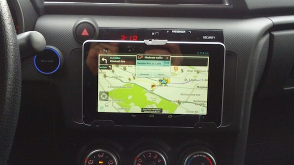 なければ作る! Nexus 7を車内にマウントして音楽からナビまですべておまかせ