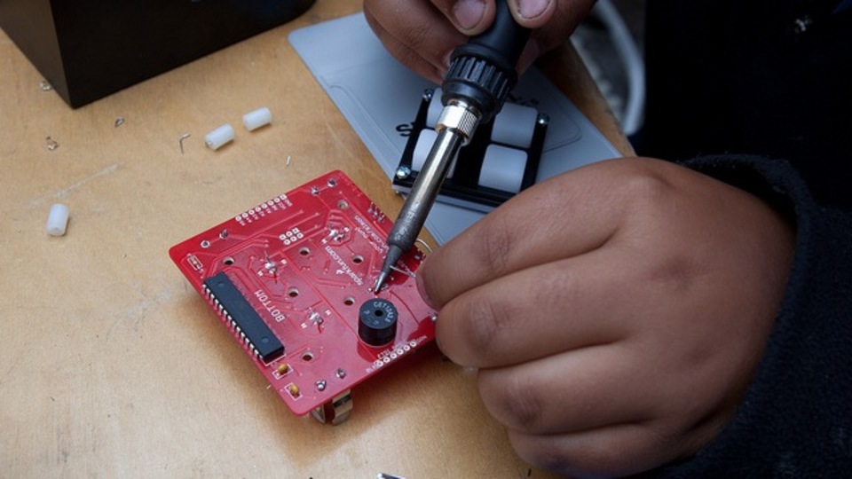 DIYの電子工作プロジェクトを始めよう!