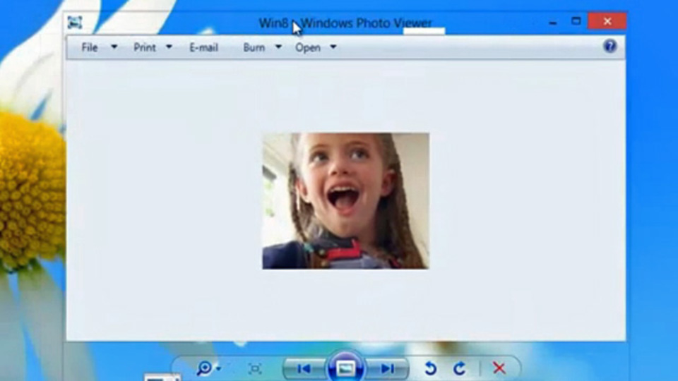 Aero GlassをWindows 8でも使えるようにする『WinAeroGlass』