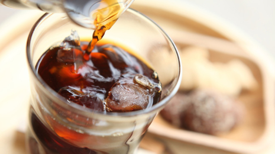 スロークッカーが便利! おいしいアイスコーヒーをたくさん作り置きするためのレシピ
