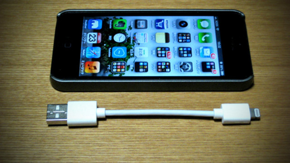 iPhone5用ケーブルはショートケーブルがおすすめ