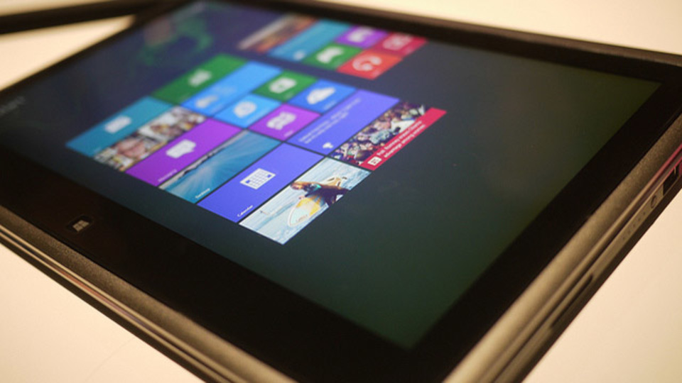 最新版Windowsの正式名称はWindows8.1に:スタート画面から簡単に無償アップデートできる模様
