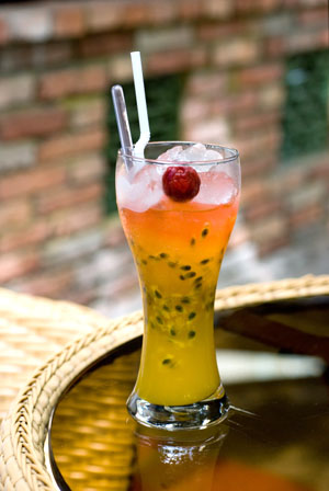 炭酸水は健康にイイ。ソムリエが語る効用・おすすめレシピ ライフハッカー[日本版]