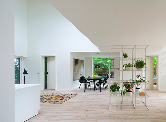 家ごと引越しができる 運送用コンテナを再利用して作った家 ライフハッカー 日本版