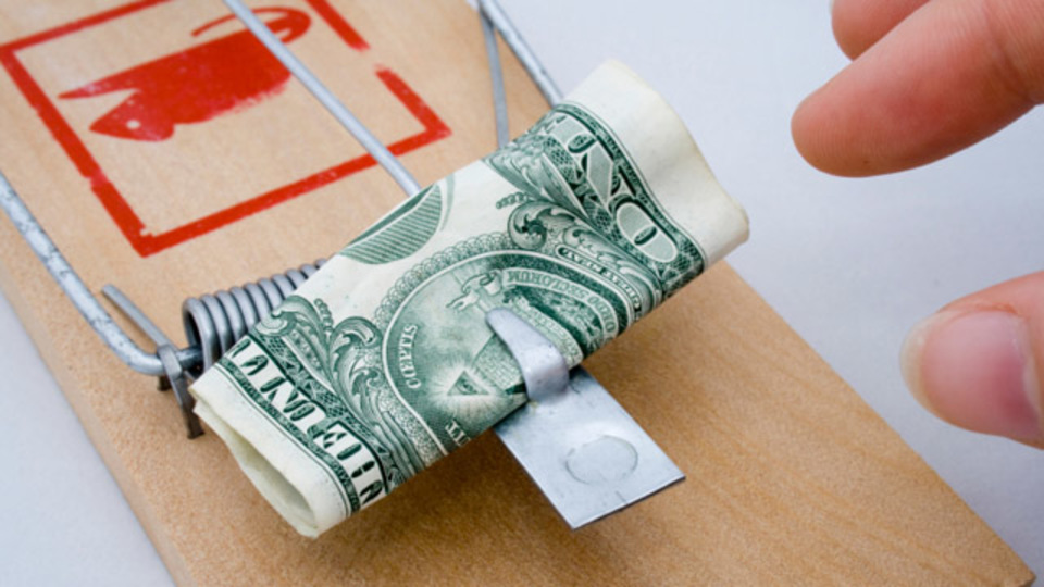 なぜあなたは詐欺的金融商品にダマされるのか~マネーハック心理学16