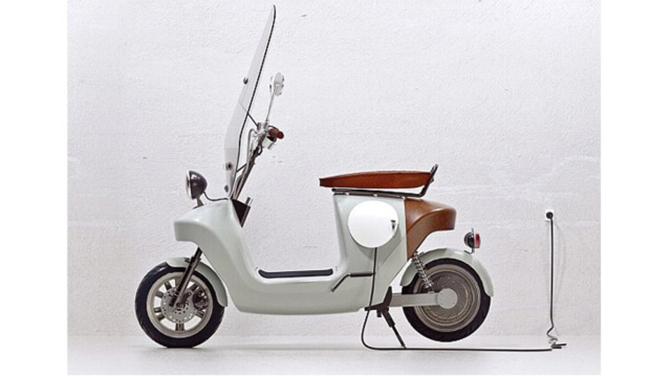 卵の殻など、自然素材で作られたエコな電気スクーター「Be.e Scooter」