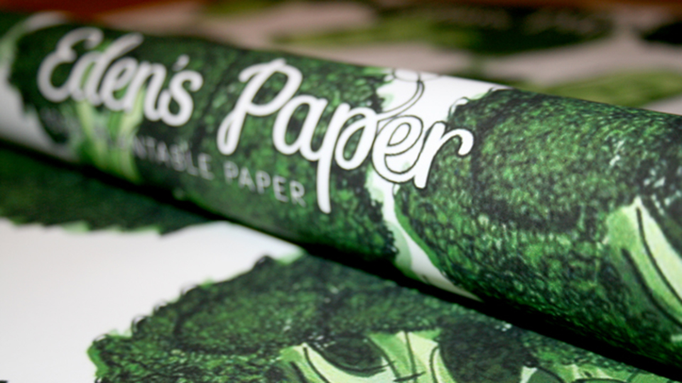 土に埋めると野菜が育つ摩訶不思議なラッピングペーパー「Eden's Paper」
