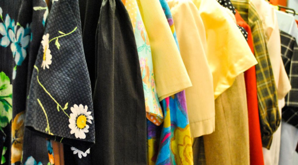 着た順に服を掛け変えれば、毎朝の悩む時間を削減できる