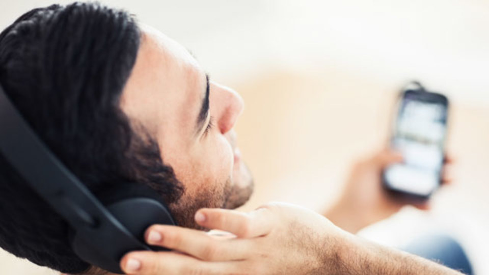 音楽界の黒船「Spotify」が来る前に! 音楽を1回聞く値段はいくらなんだろう?