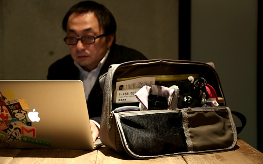 「ひらくPCバッグ」の開発に学ぶ、ネットで話題になるプロダクトのつくりかた
