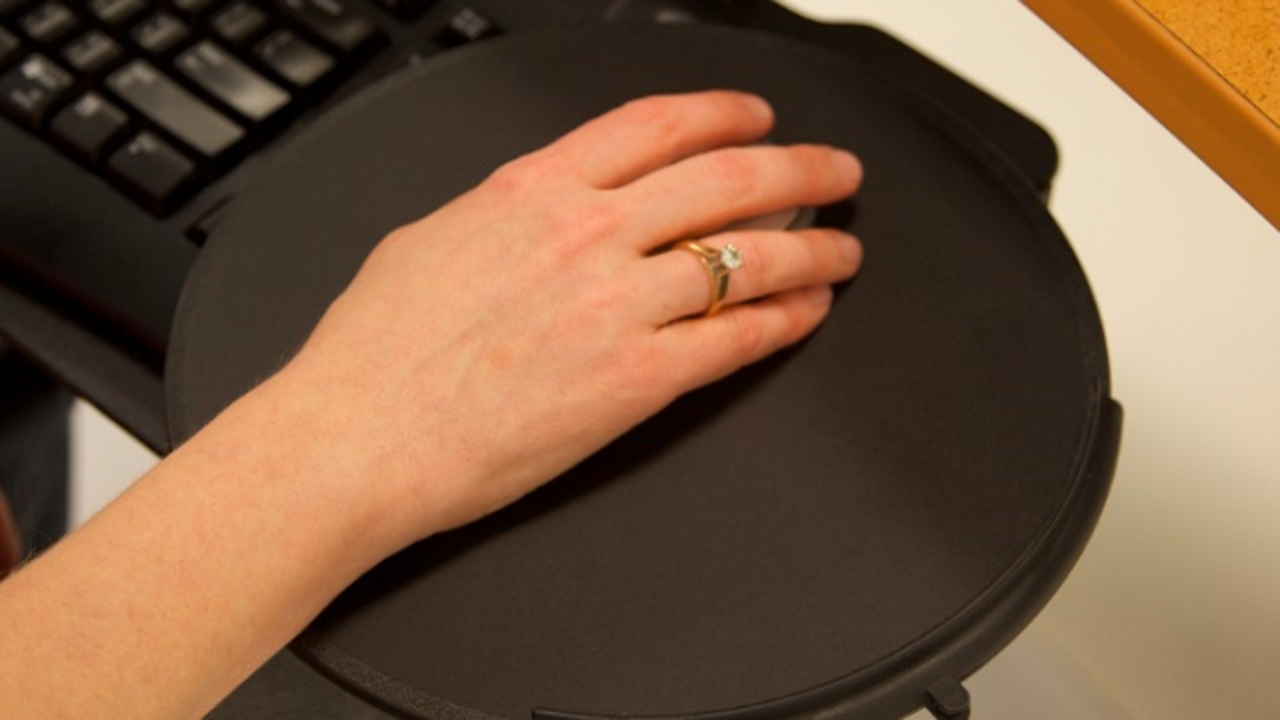 Pc作業中の手首の痛みから解放される 正しい手首のポジショニング ライフハッカー 日本版