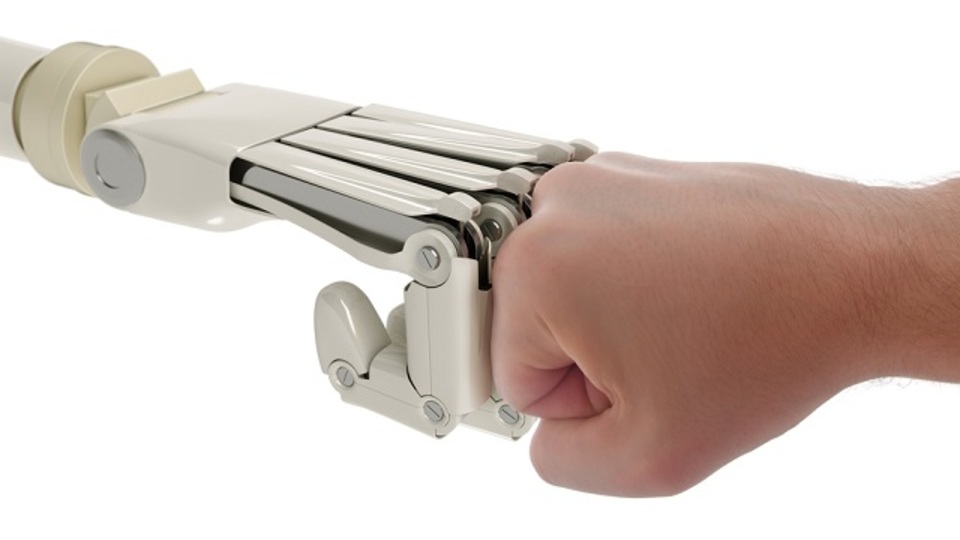 人間とロボットが一体となったテクノロジーの競技会「サイバスロン」が2016年に開催決定