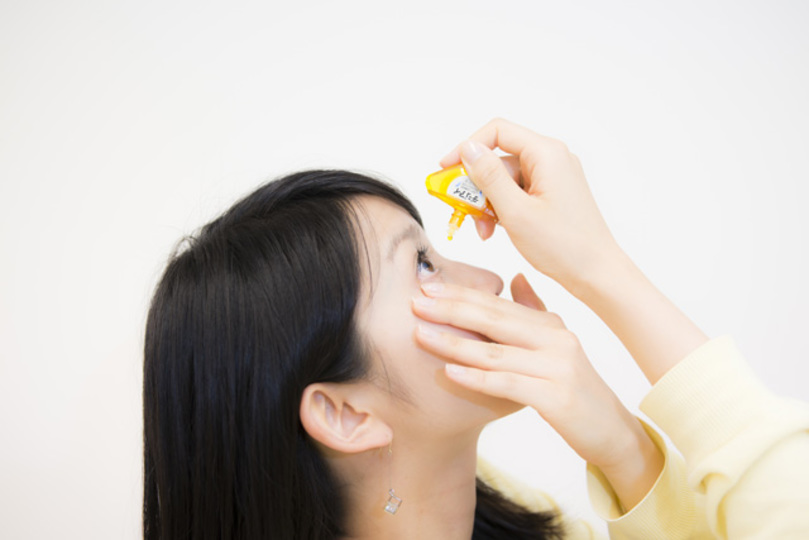 私たちに寄り添う、目薬。「デジタルライフの疲れ目」をケアする一滴を選ぼう