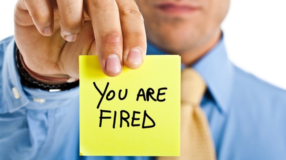 有害な社員を見つけ出し、会社を浄化するプロセス