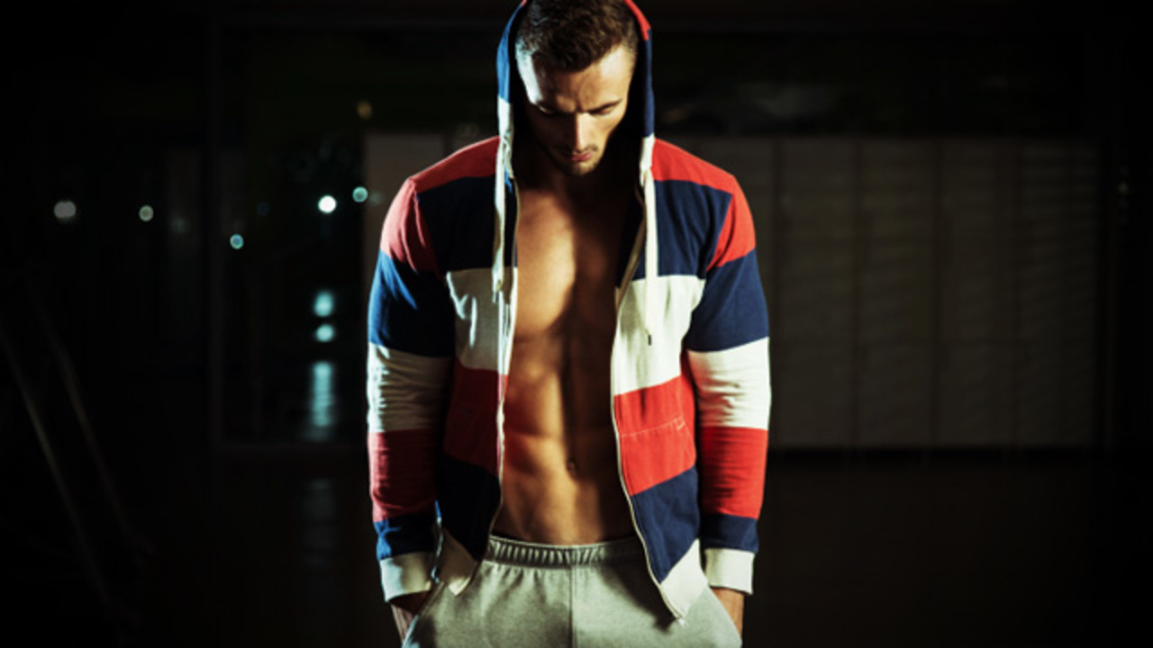 異性の視線を引き寄せる セクシー胸筋を作るストレッチ ライフハッカー 日本版