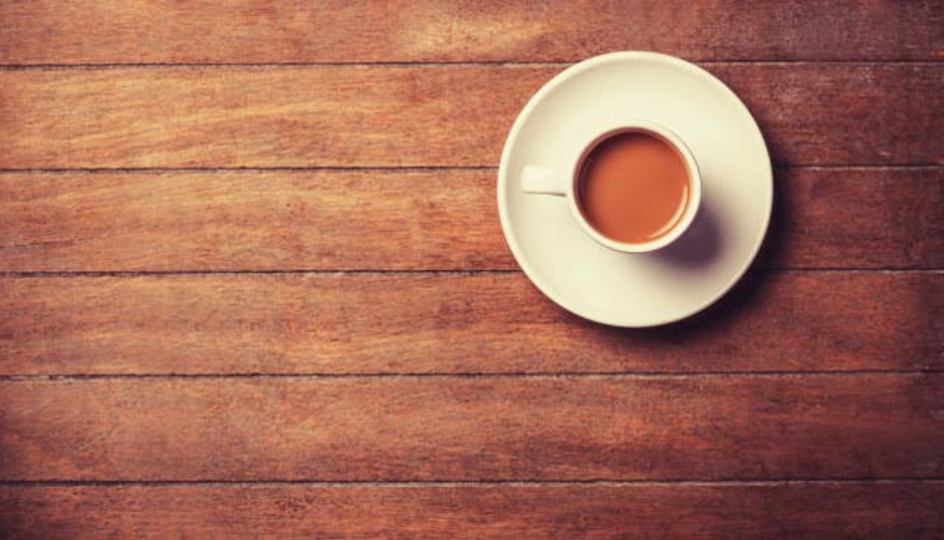 カップやお皿の色で、味の濃さや甘さの感じ方は変わる:研究結果