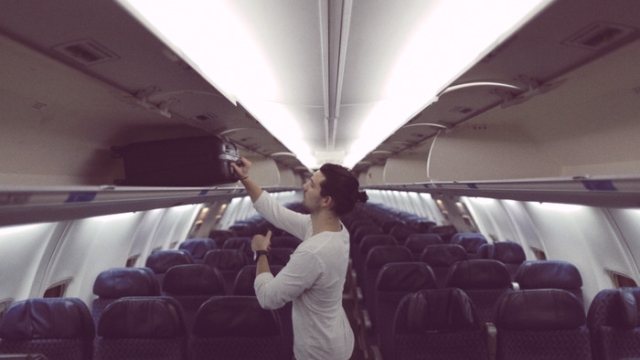 141228roomie_suits_5.jpg