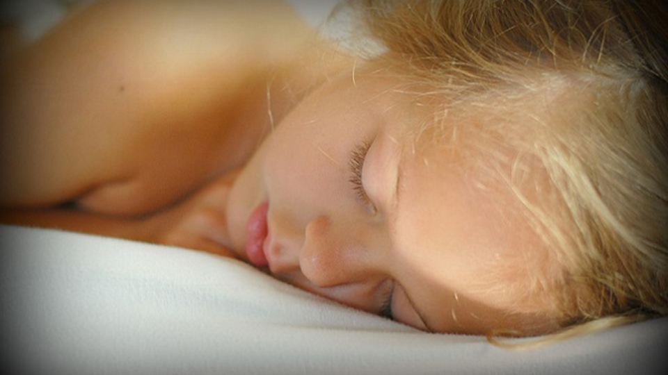 専門家が薦める、年齢層ごとの最適な睡眠時間