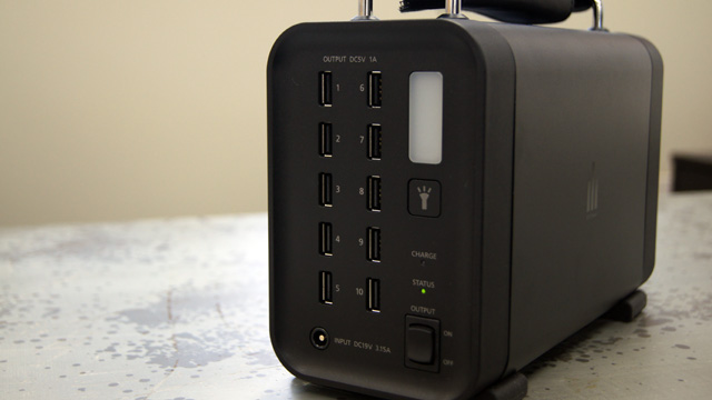 災害時に安心、フェスで嬉しい。スマホ10台を同時充電できる純国産
