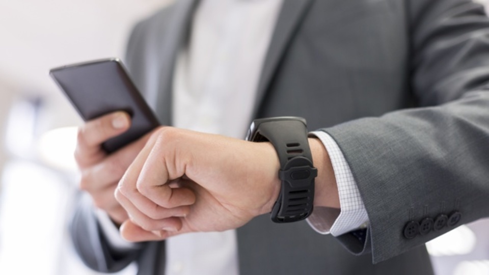 「Apple Watch」と「タバコの発がん性」を比較した記事がナンセンスな理由