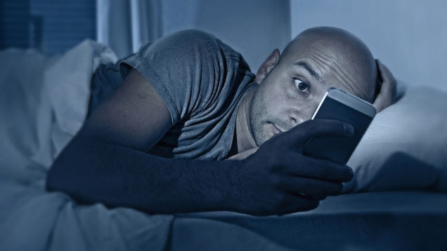 150418_internet_addiction_04.jpg