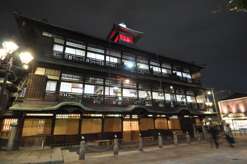 若き地元統括責任者に聞いた、行政主導のアート事業『道後オンセナート2014』成功までの道すじ