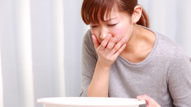 「もしかして食中毒?」いざというときのために知っておくべきこと