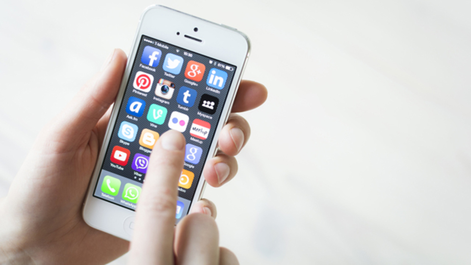 ホームボタンを非正規に交換したiPhoneとiOS 9を組み合わせると、動作不能に