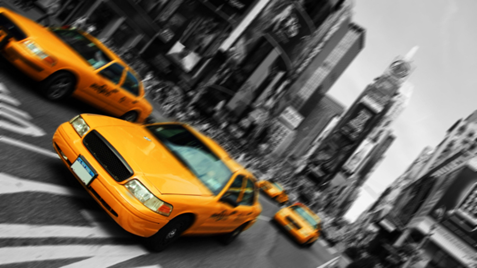 Uberがパリでストライキを決行