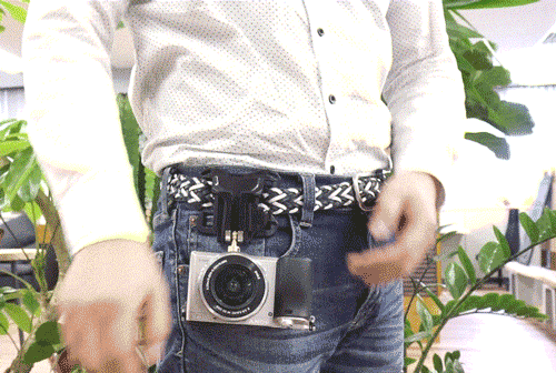 カメラを2秒で構えられるウエストホルダー 今日のライフハックツール ライフハッカー 日本版