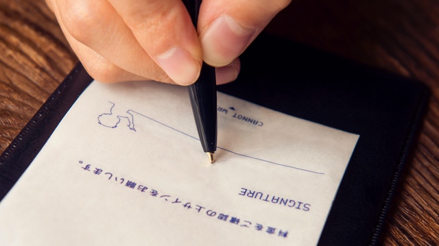 160420signature.jpg