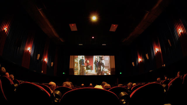 観客が原因で、映画館の空気はシーンごとに変わる?
