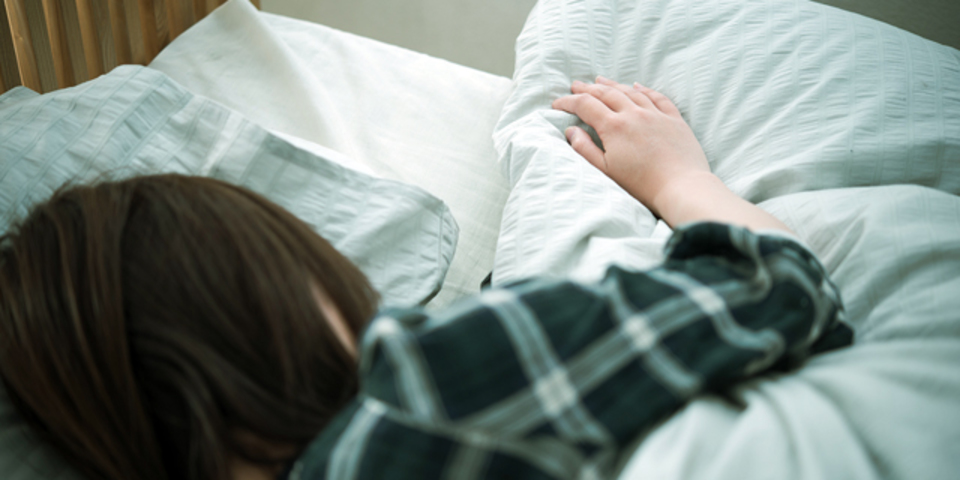 研究結果:毎晩6時間寝ても疲労度は徹夜と変わらない?
