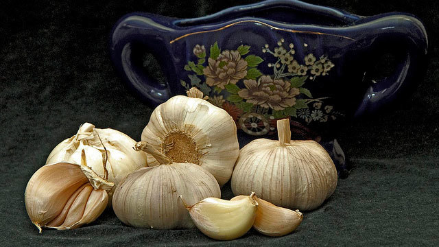 ニンニク臭い息を防ぐ効果を持つ7つの食べ物