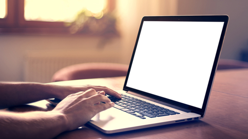 Apple、MacBookのLTEモデルに関する特許を取得
