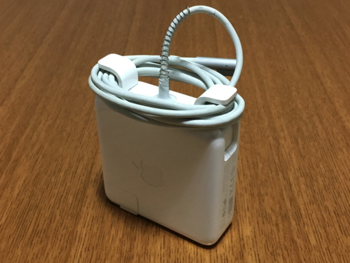 Macbookの電源ケーブルを断線から守る方法