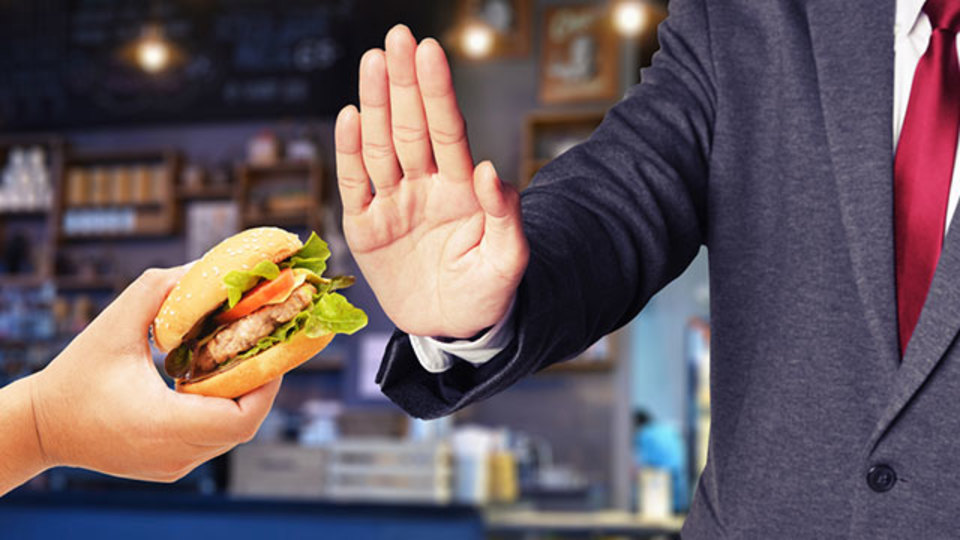 「断食」を実践する起業家やスタートアップが増えている理由
