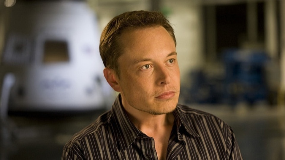 イーロン・マスク氏はどうやって恐怖を克服しているのか?