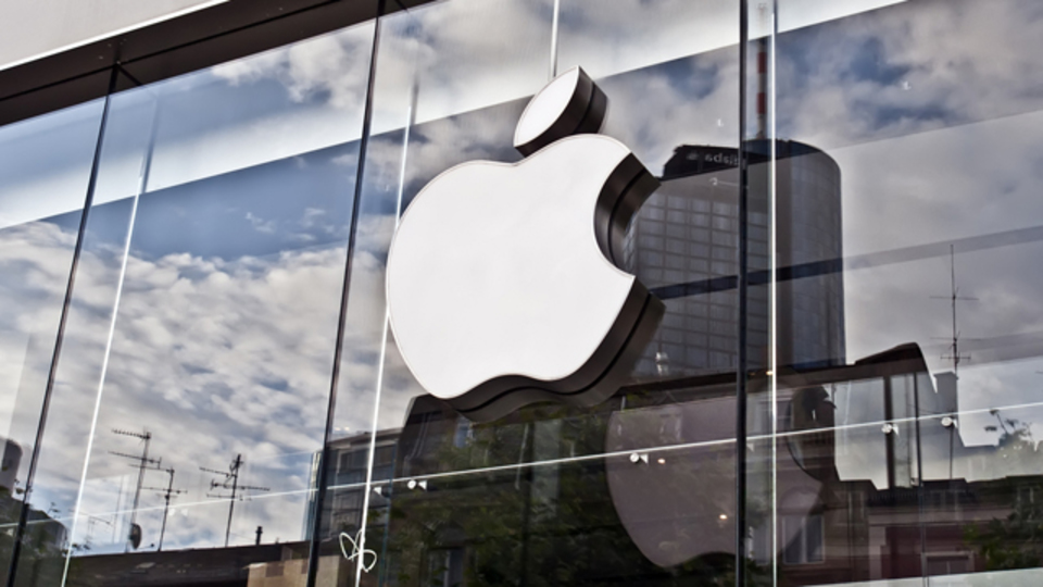 Appleが15年ぶりに減収減益